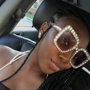 Meet your Posher, Zanekia